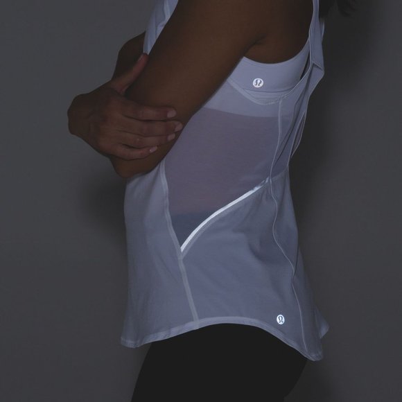 EUC Lululemon Size 6 Run With The Sun Tank White - Picture 2 of 9